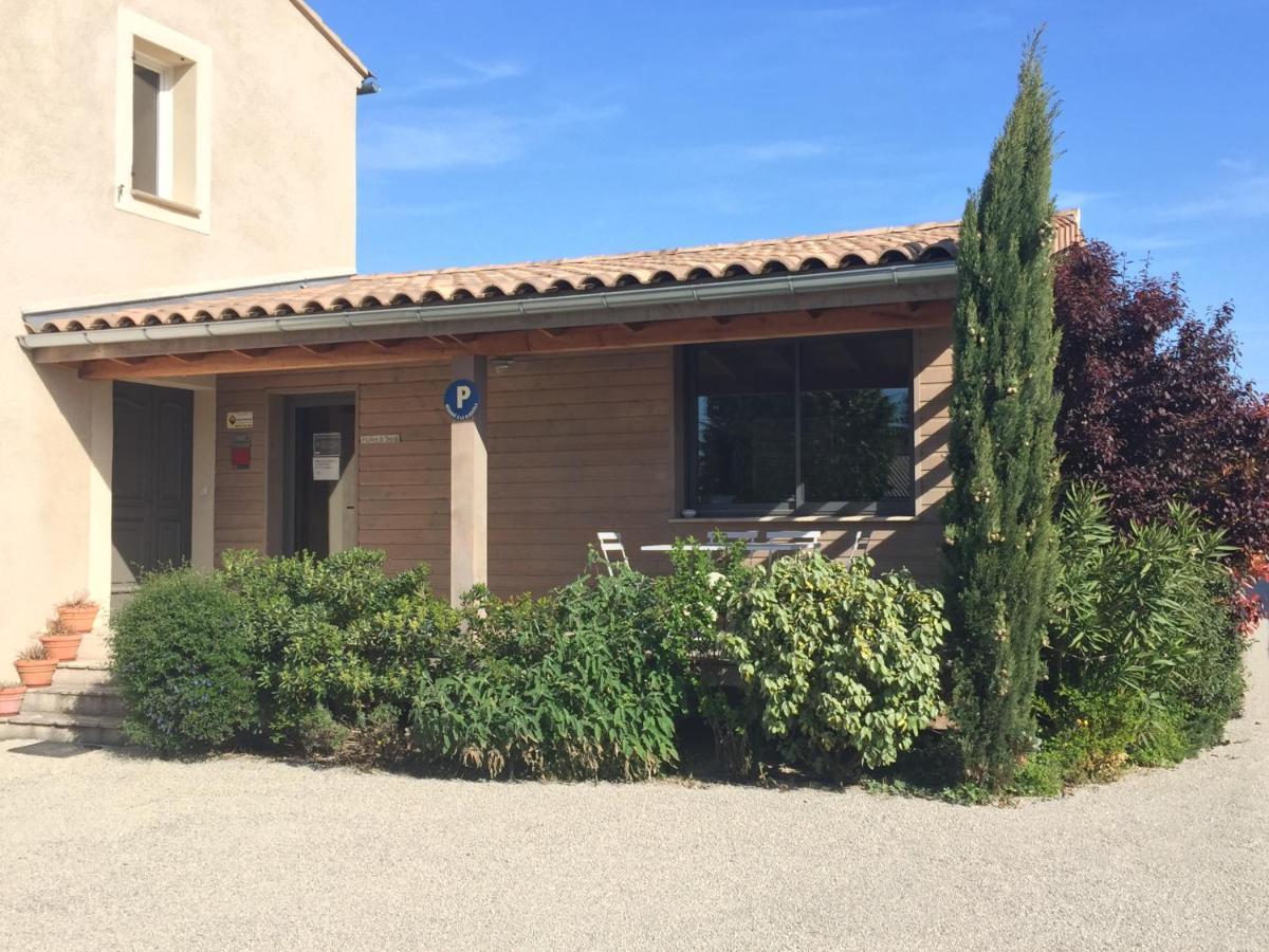 Villa Spacieuse Avec Terrasse Et Vue Mont Ventoux Entrechaux Екстер'єр фото