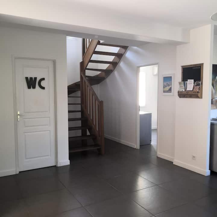 Villa Spacieuse Avec Terrasse Et Vue Mont Ventoux Entrechaux Екстер'єр фото